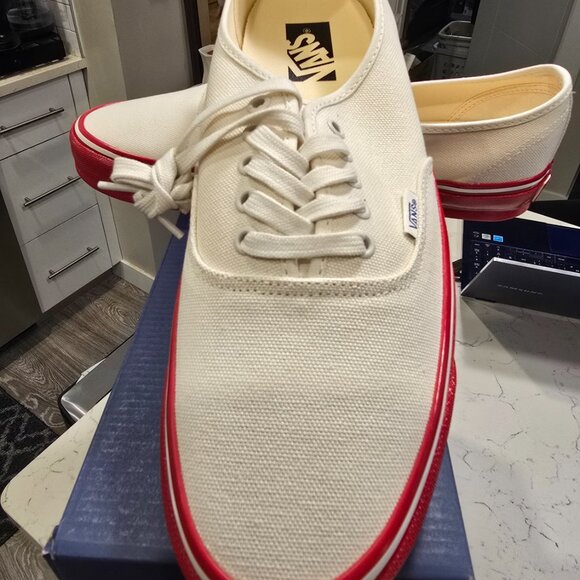 Vans Men's Lx Authentic 44 Duck Canvas / White / Red VN000EBNYF9 Mens Sz 12 NEW - Picture 2 of 15